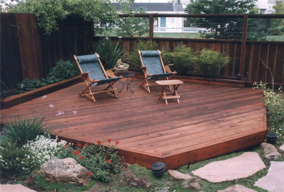 Redwood Pentagon Deck